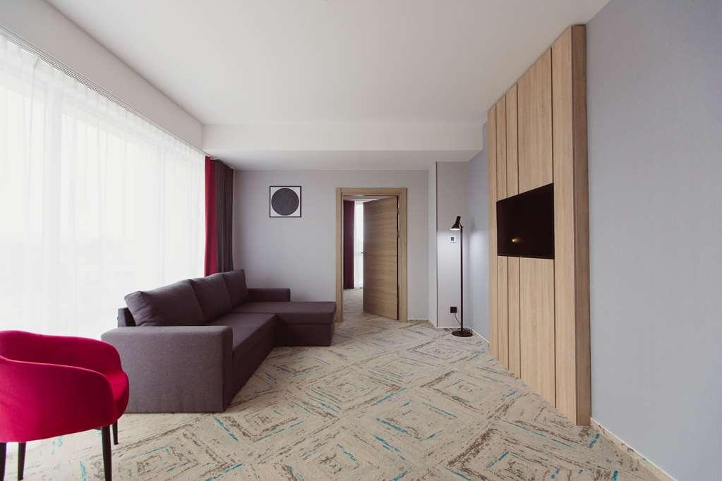 Ramada By Wyndham Targu Jiu Hotel ห้อง รูปภาพ